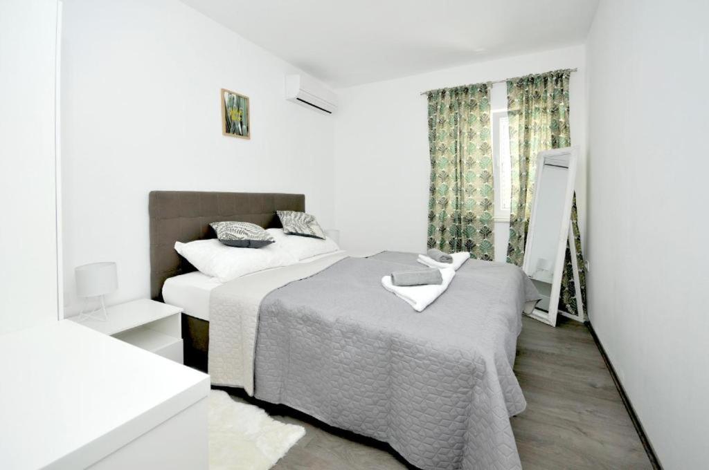 Villa Carolina Trogir Eksteriør bilde